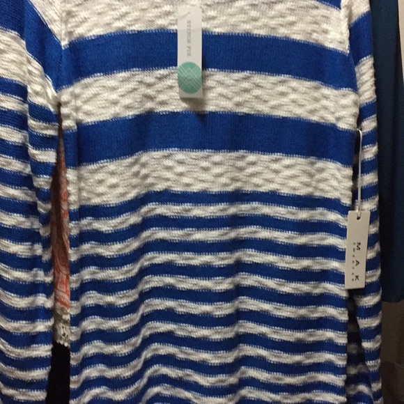 MAK sweater size small - Picture 3 of 3